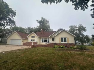 3 Vista Dr, Storm Lake, IA 50588