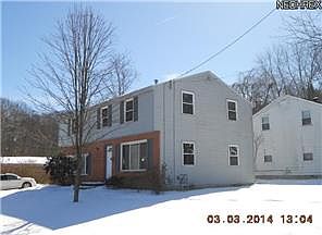 2nd image of 1204 Coral Dr