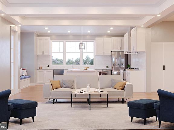 4th image of 7105 Byrneley Ln