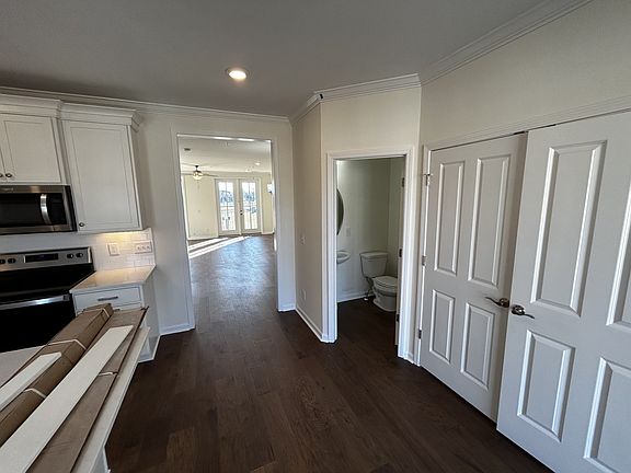 3rd image of 2095 Branford Pl #202