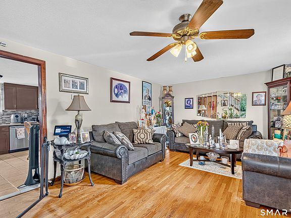 3rd image of 158 Wiklund Avenue