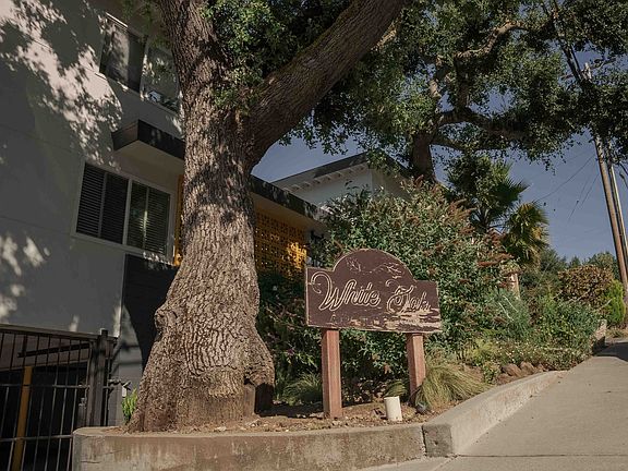 5th image of 2156 Carlmont Dr #4