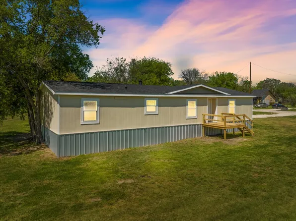 502 S College St, Itasca, TX 76055