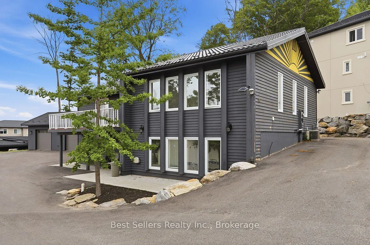 3 bed, $2,999 — Photo 1