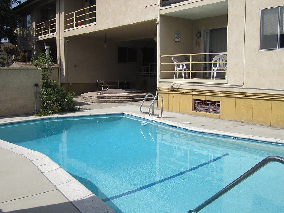 2nd image of 540 Evergreen St APT 12