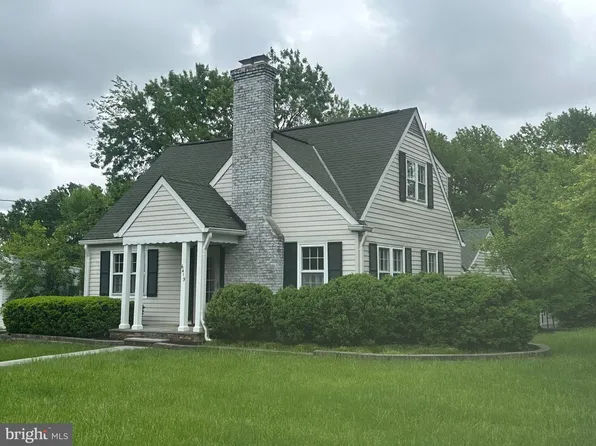6419 Hillside Ln, Alexandria, VA 22306
