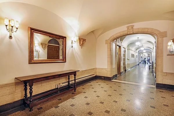 Sold by Corcoran | media 21