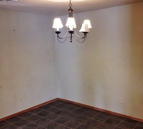 5th image of 304 SW 92nd St