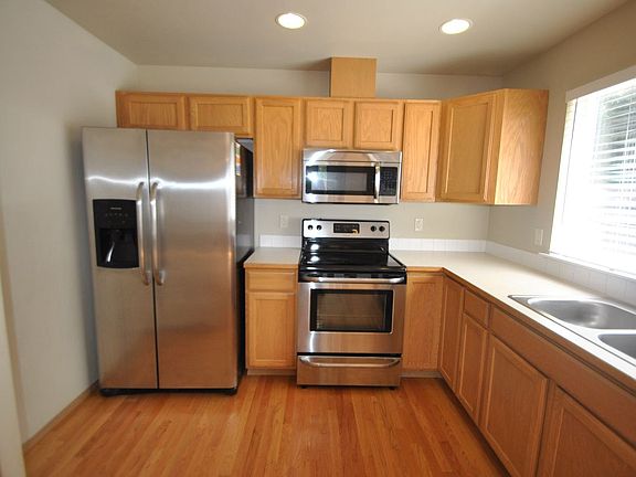 3rd image of 7612 189th Street Ct E
