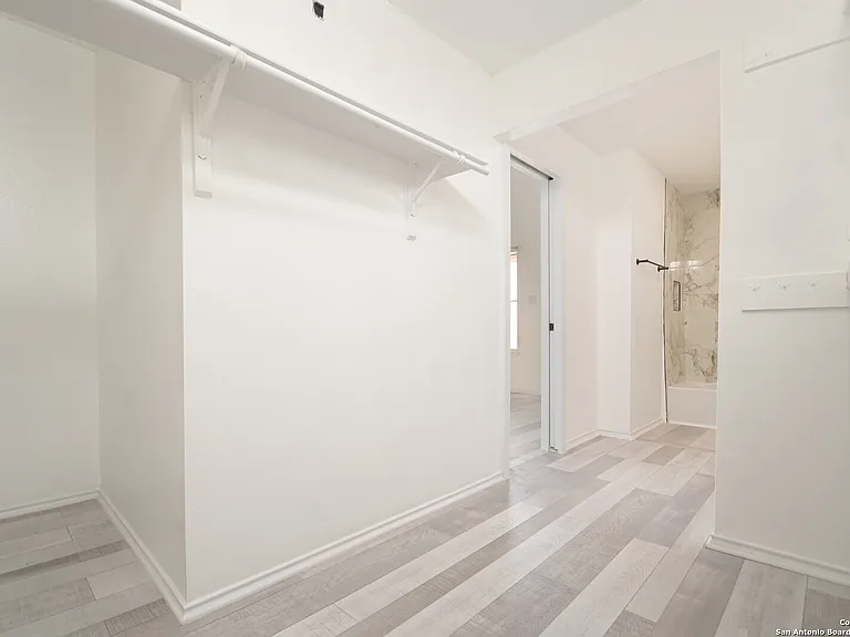 10527 Perrin Beitel Rd #D208 — Photo 10