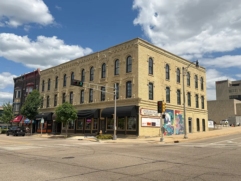 37 S Main St #302