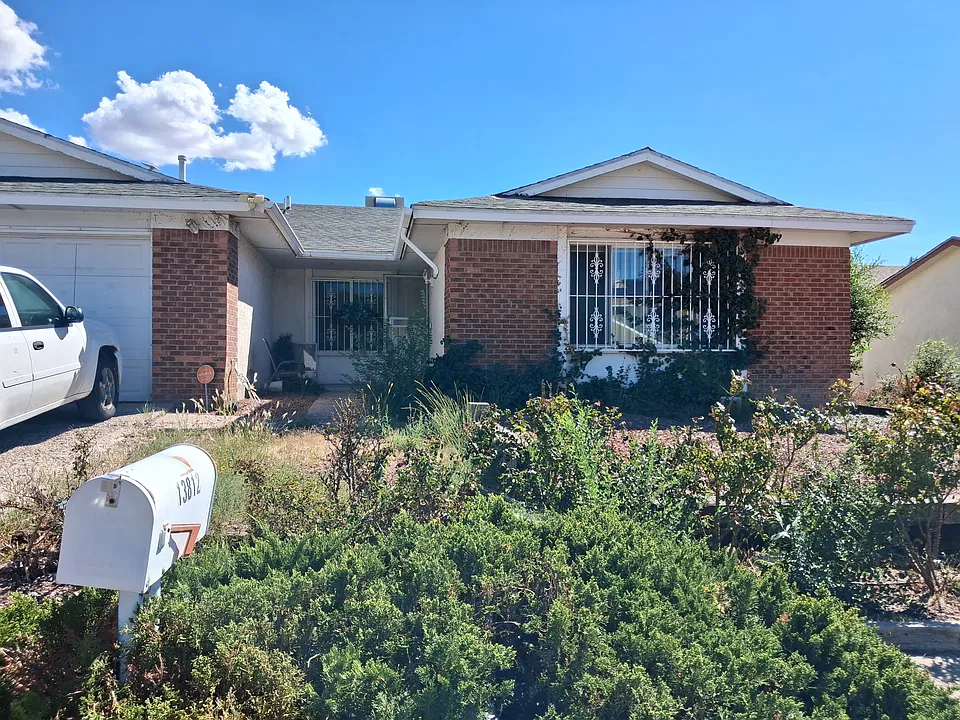 13812 Paseo Del Sol NE