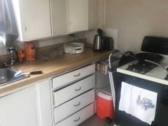 3rd image of 510 10th St APT 3