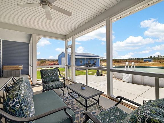 3rd image of 3951 Carolina Rd