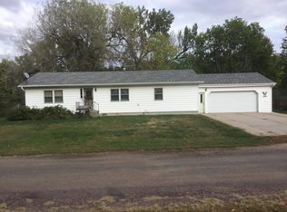 501 Douglas Ave, Creighton, NE 68729