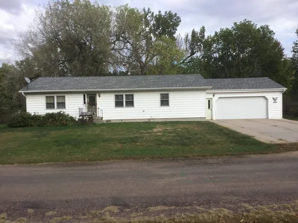 501 Douglas Ave, Creighton, NE 68729