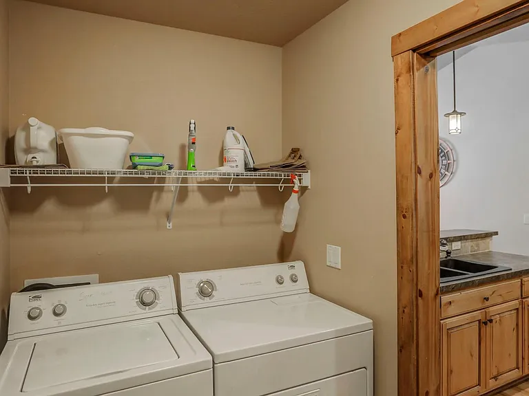 1683 Ginney Way — Photo 8