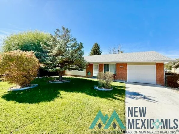 1448 Macarthur St, Raton, NM 87740