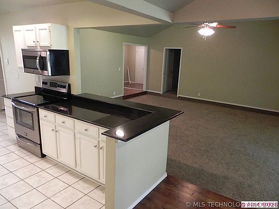 4th image of 7834 S 72nd Ave E