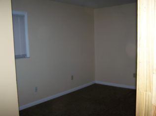 606 Saint Paul Dr, Godfrey, IL 62035