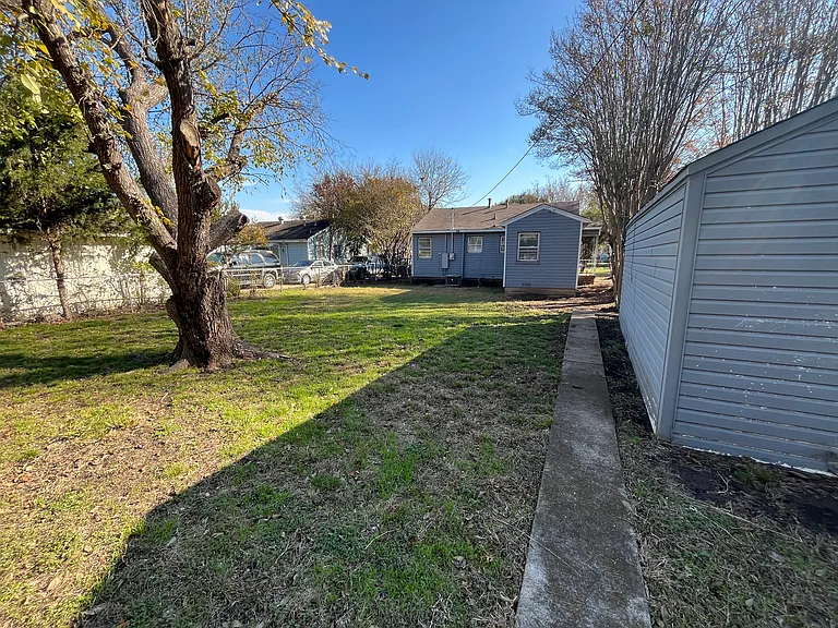 1319 Hansboro Ave — Photo 17