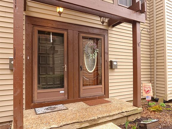 2nd image of 103 Saint Andrews Dr