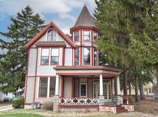 1171 Glenview Ave, Wauwatosa, WI 53213