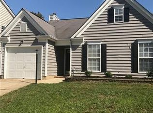 12012 Gemstone Ct, Charlotte, NC 28269