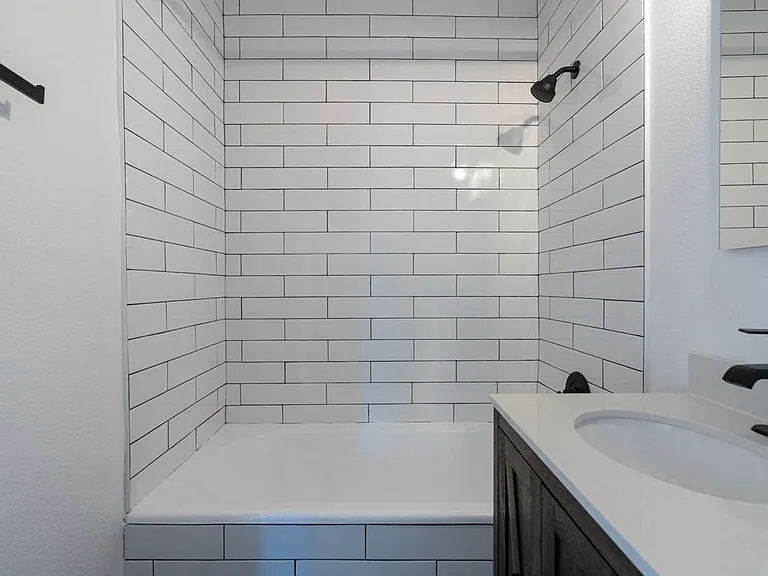 1665 N Sycamore Ave — Photo 22