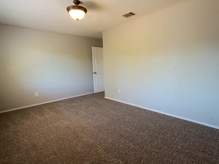 1809 Fawn Ridge Trl — Photo 31