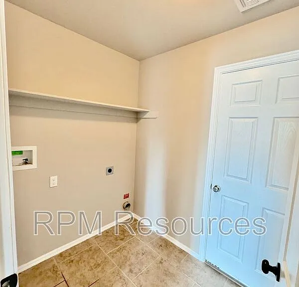2920 Cider Mill Ln — Photo 25