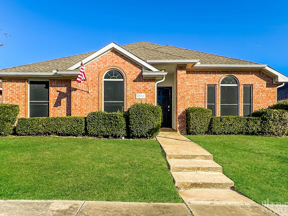 1st image of 1015 Kim Ln
