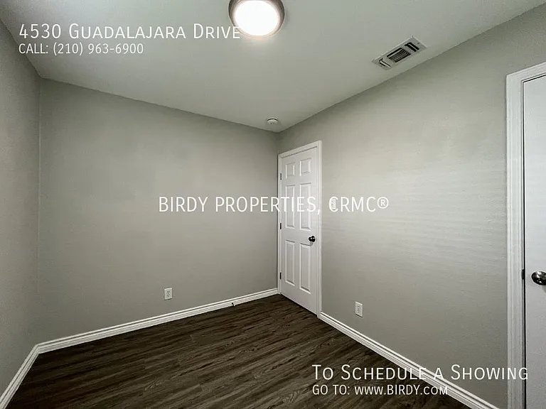 4530 Guadalajara Dr — Photo 17