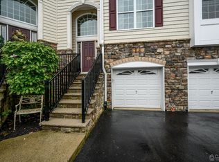 33 Daly Ct, Old Bridge, NJ 08857