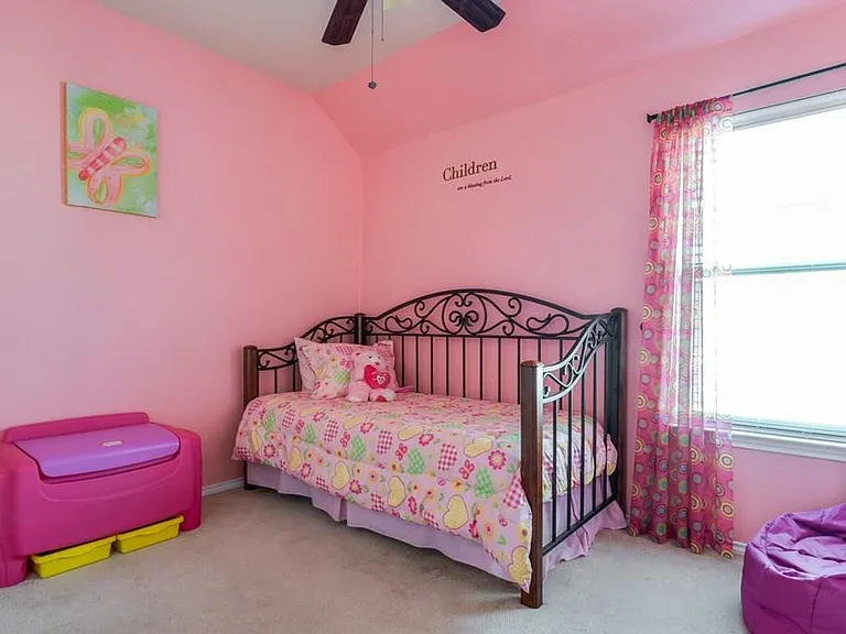1261 Rainbow Parke Dr — Photo 12