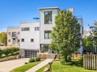 402 N Berrien St, New Buffalo, MI 49117