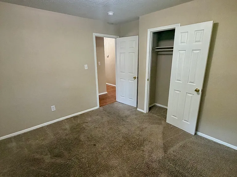 814 Crestwood Ter — Photo 27