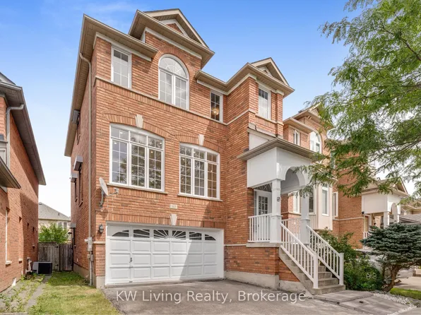 69 Crawford St, Markham, ON L6C 2M3