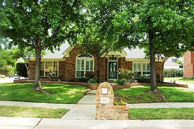 1st image of 805 Aberdeen Dr
