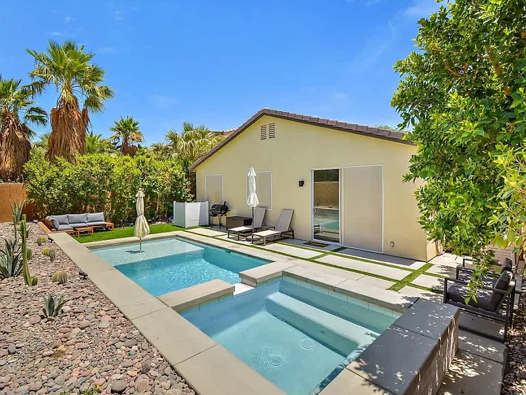 48737 Anastacia Ct — Photo 2