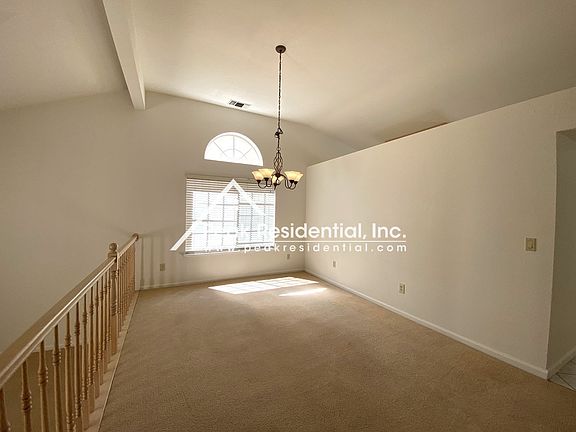 4th image of 166 Orange Blossom Cir