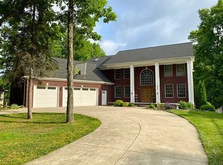 3327 Hazelton Ave, Rochester Hills, MI 48307