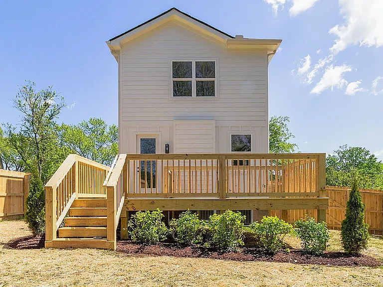 3803 Barlow Dr — Photo 25
