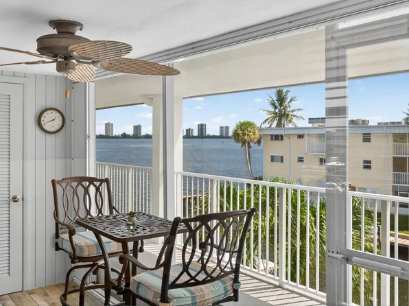 110 Shore Ct #301, North Palm Beach, FL 33408
