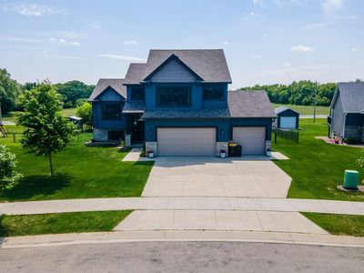 2260 Starburst Dr SW, Rochester, MN, 55902