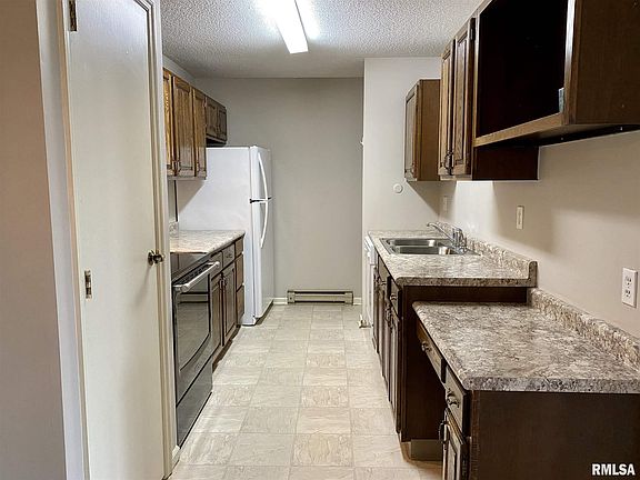 4th image of 2605 W Willowlake Dr APT 28
