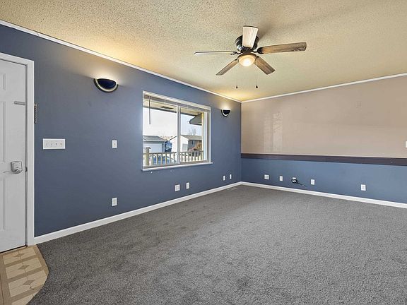3rd image of 768 Lion Dr