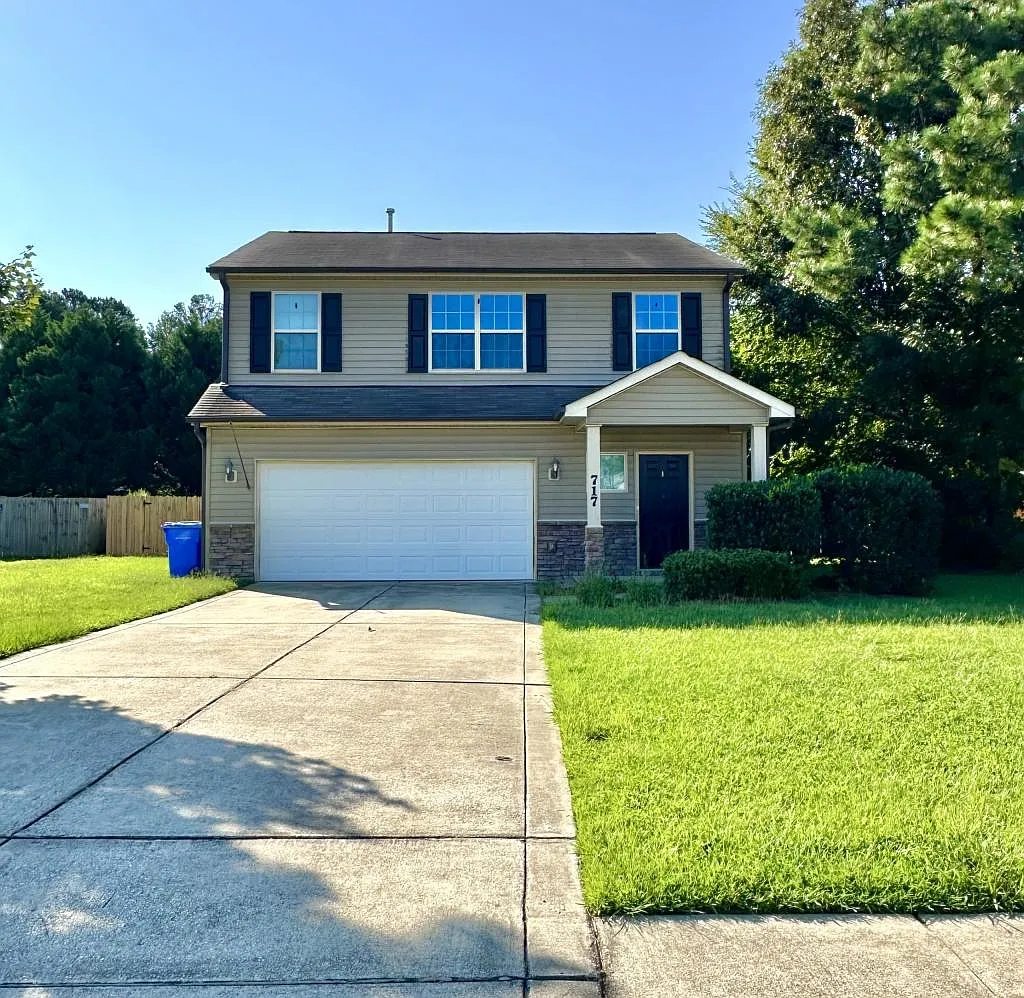 717 Bellingham Way — Photo 1