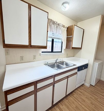4th image of 728 W San Antonio St APT B