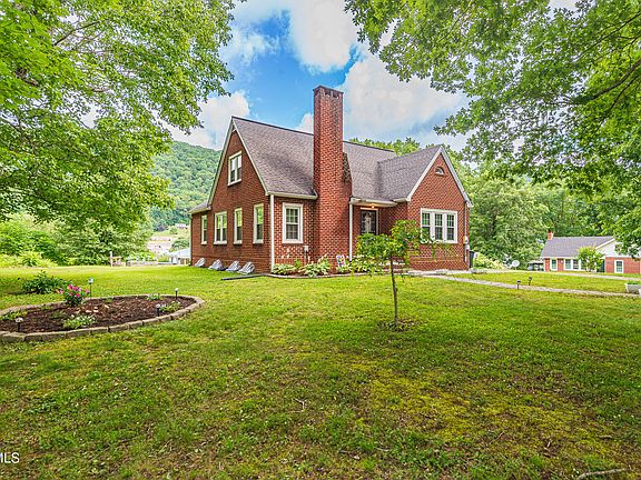 2nd image of 258 Greenwood Dr
